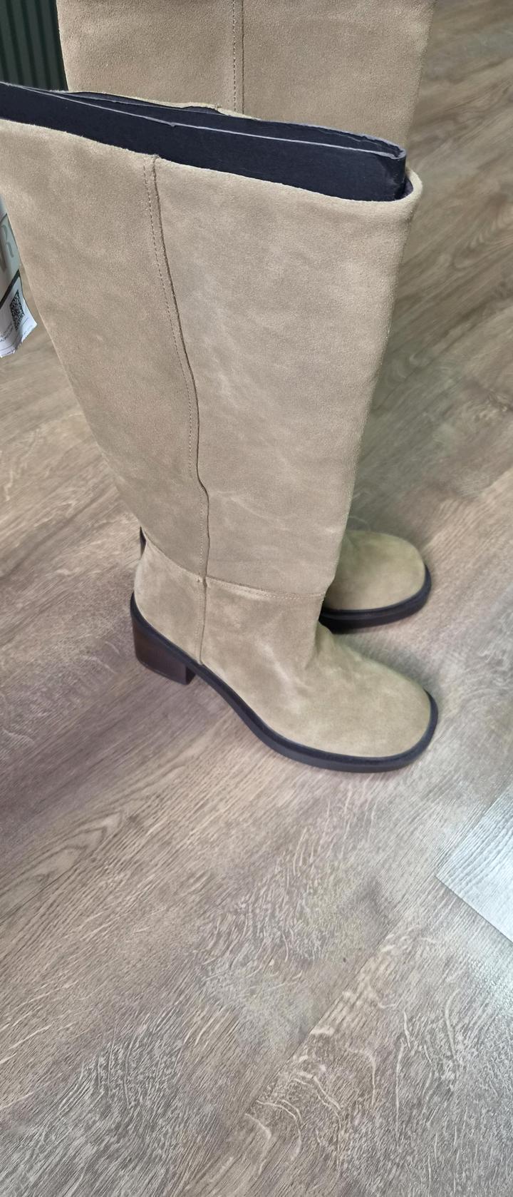 Zara Сапоги замша