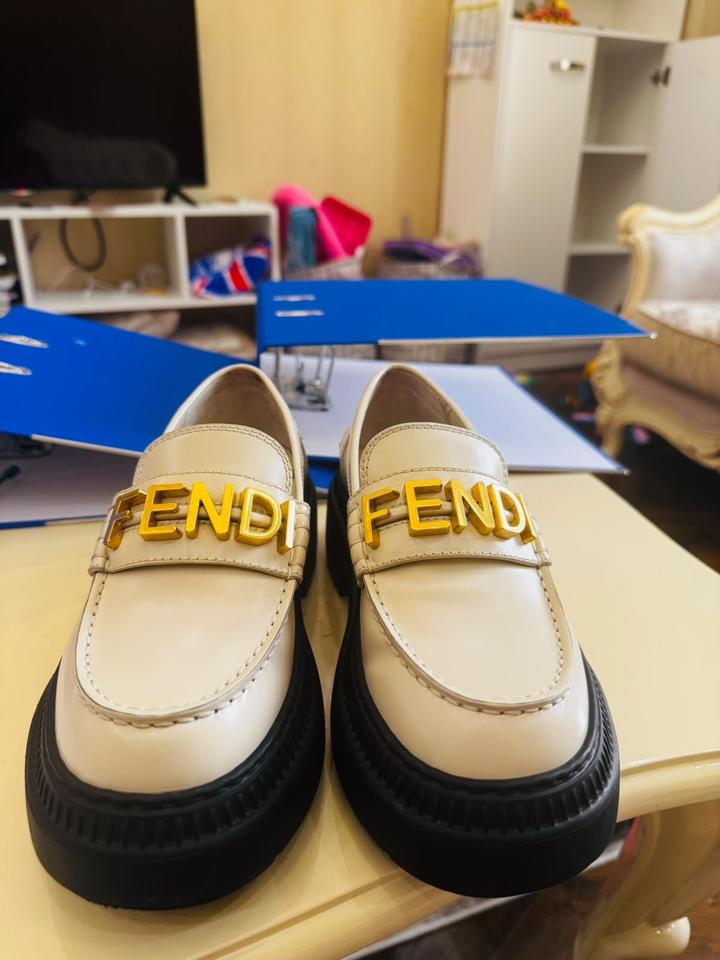 Лоферы Fendi