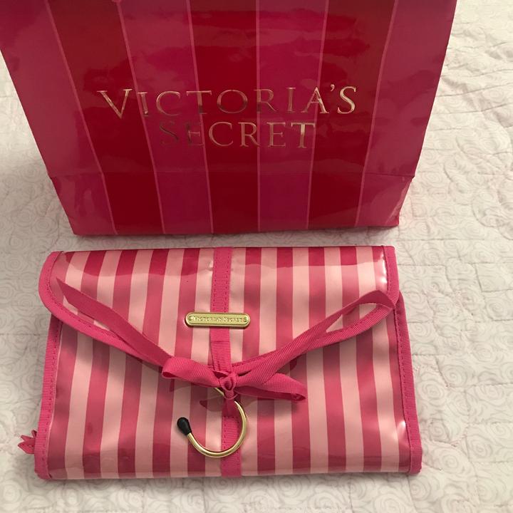 Косметичка Victoria's Secret