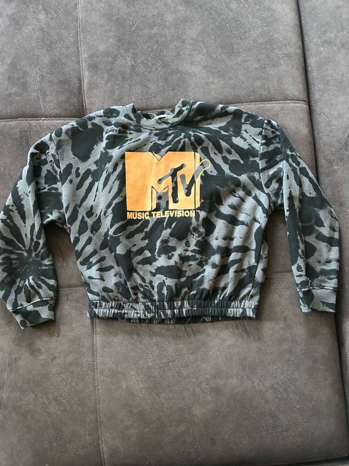 H&M