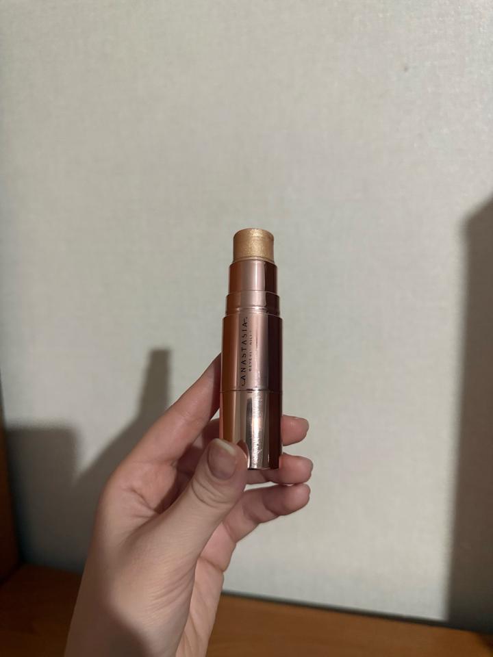 Anastasia Beverly Hills