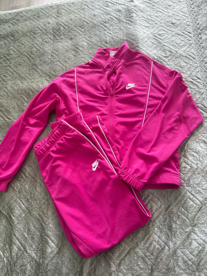 Nike