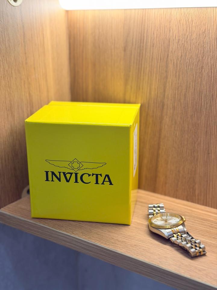 Часы Invicta