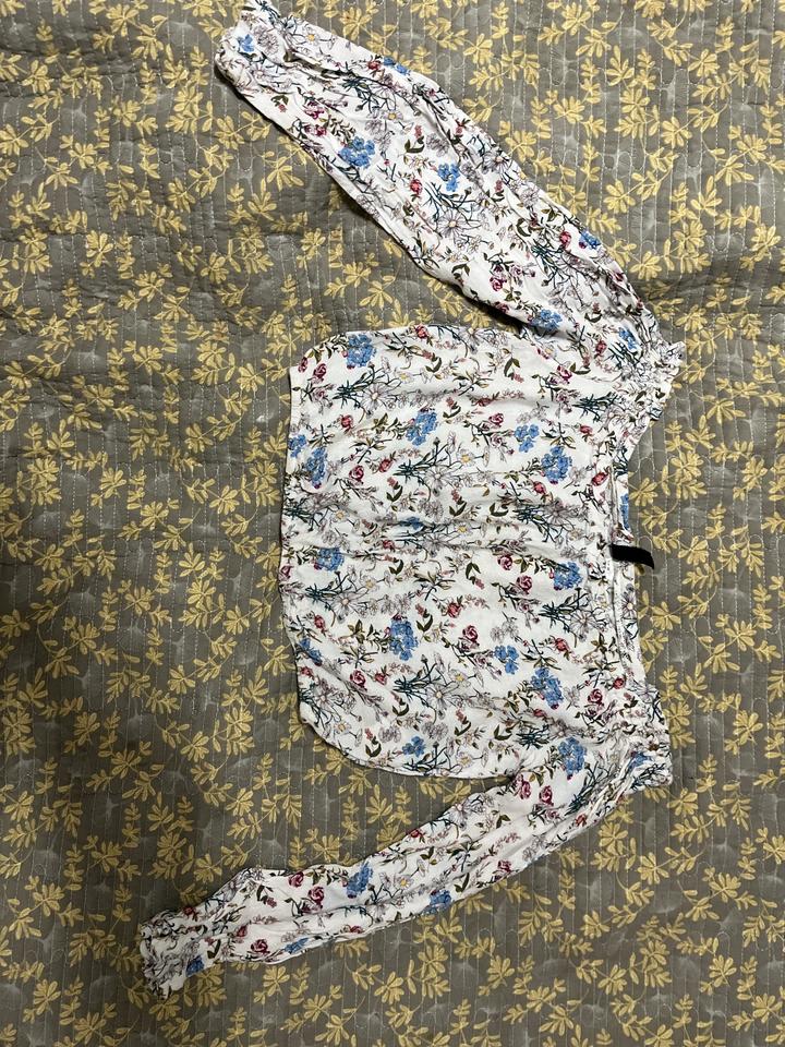 H&M Укороченный топ с цветочным принтом