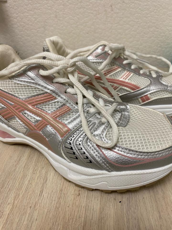 ASICS