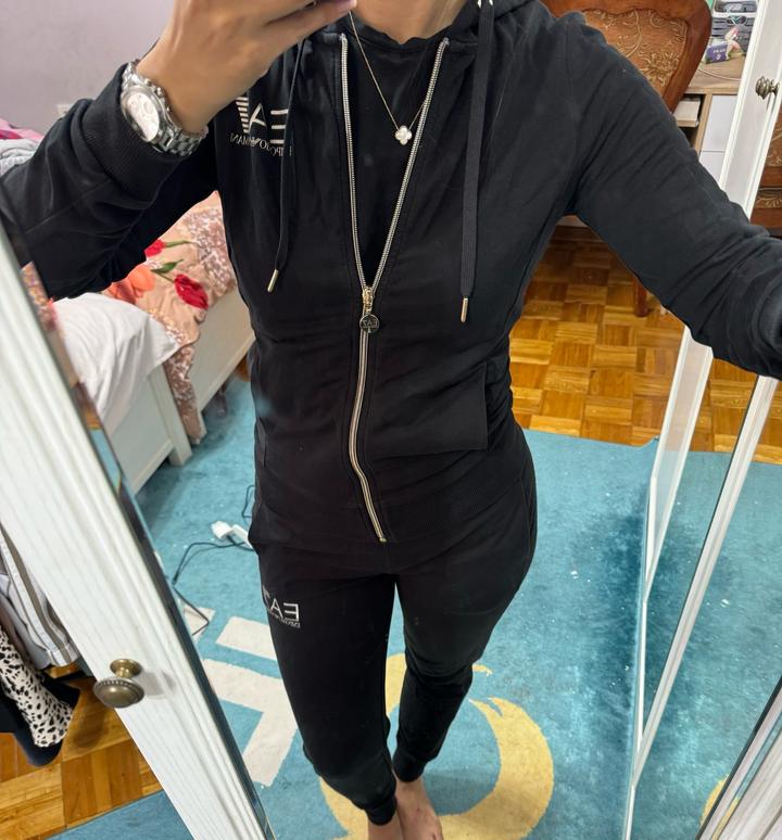 Спортивный костюм Emporio Armani EA7