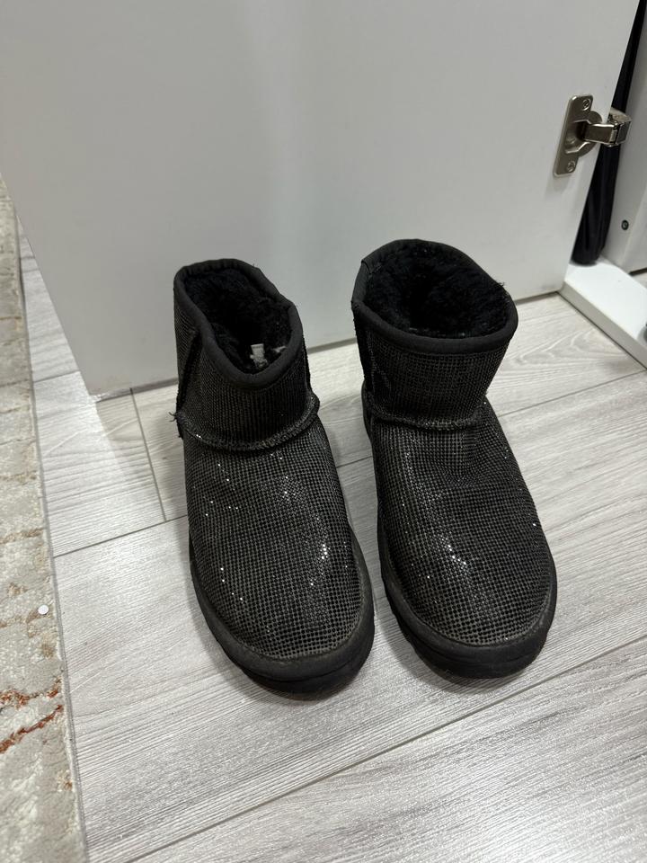 UGG с блестками