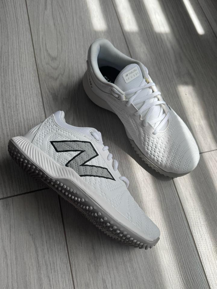 Кроссовки New Balance EU38