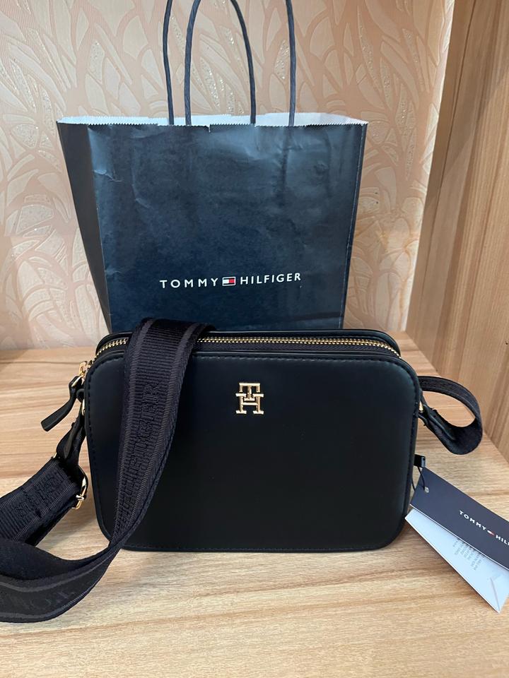 Tommy Hilfiger