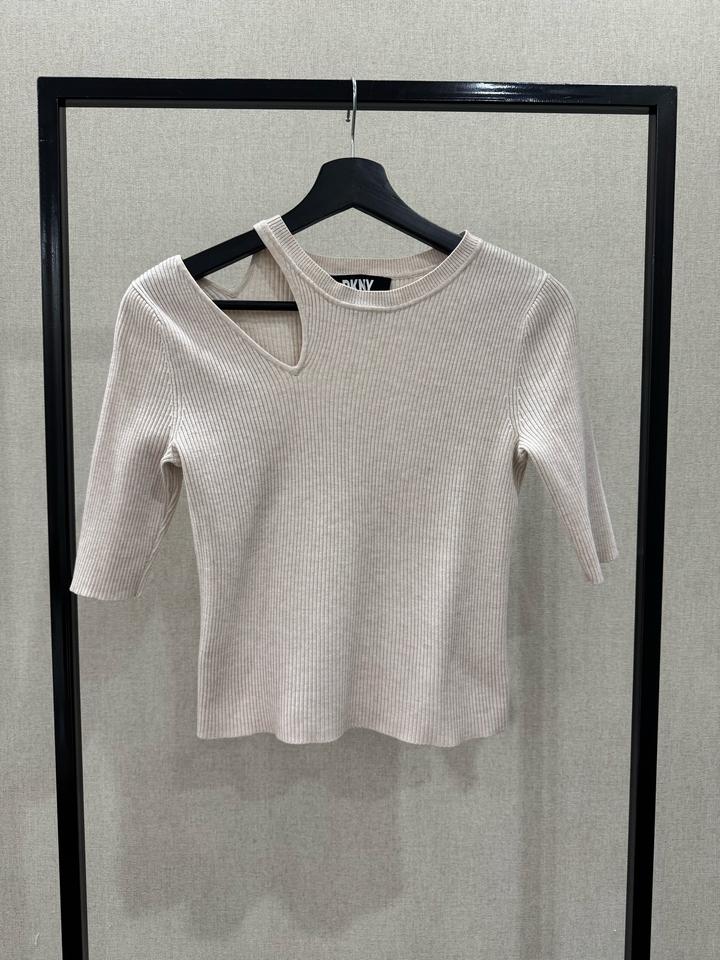 DKNY