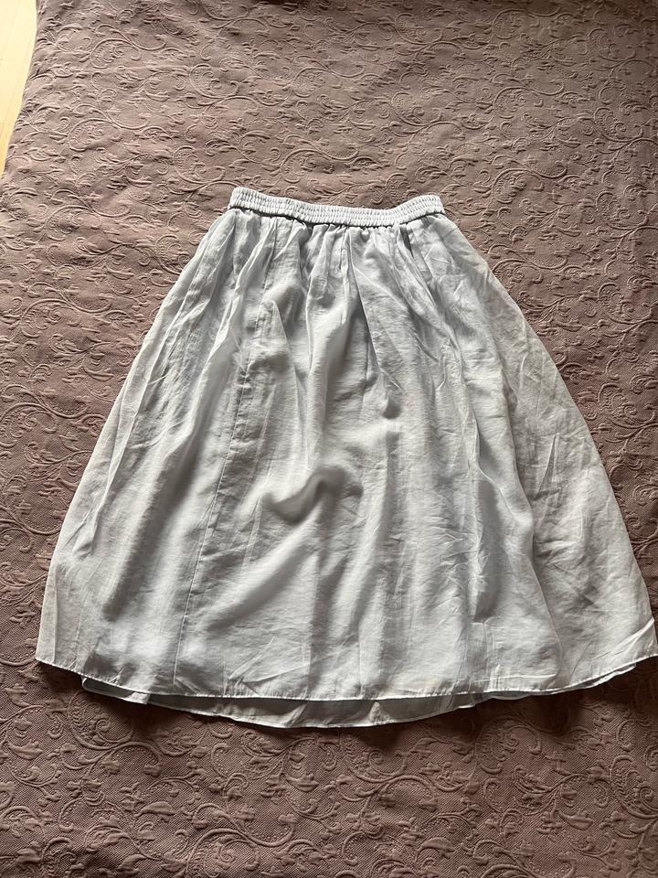 H&M