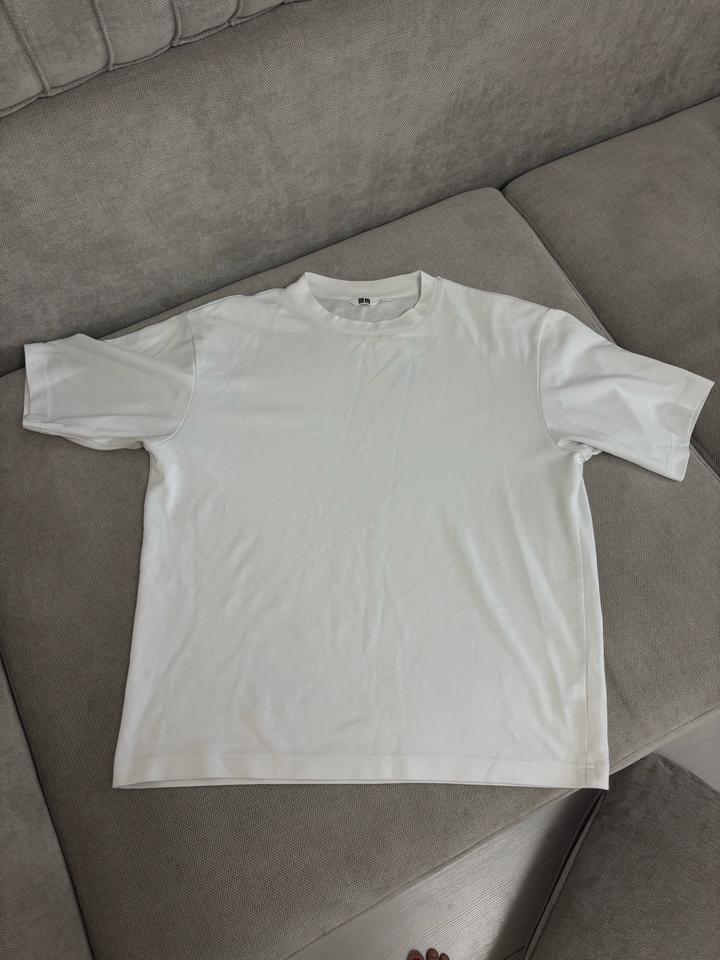 Футболка Uniqlo