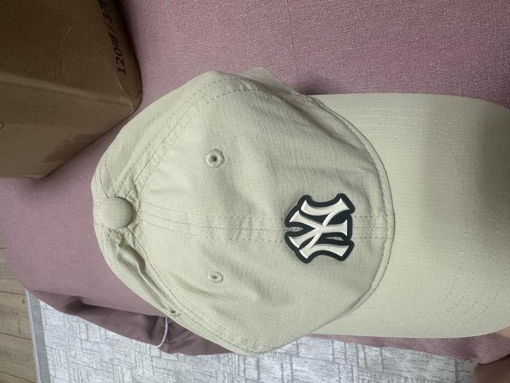 MLB