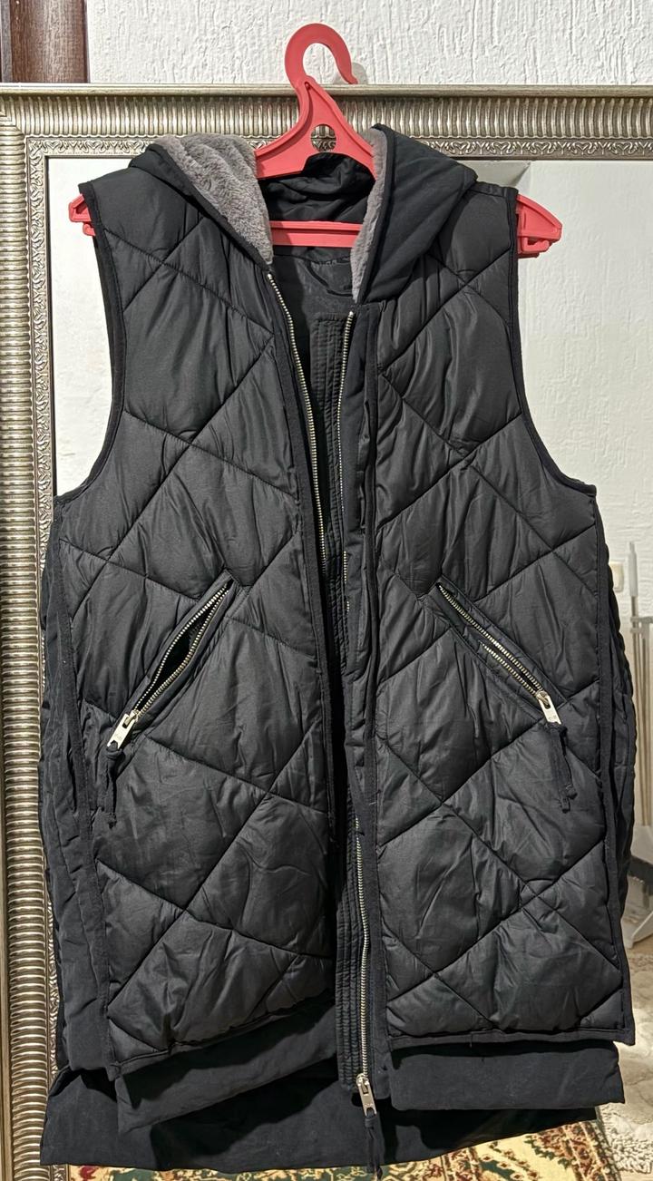 T & Company стеганая жилетка с капюшоном