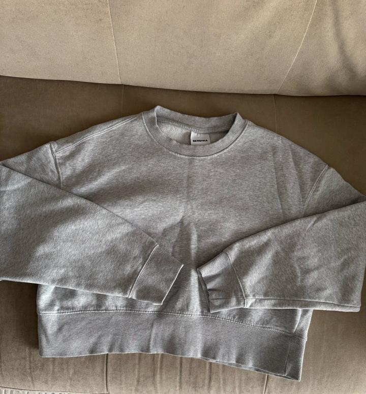 Свитшот Bershka
