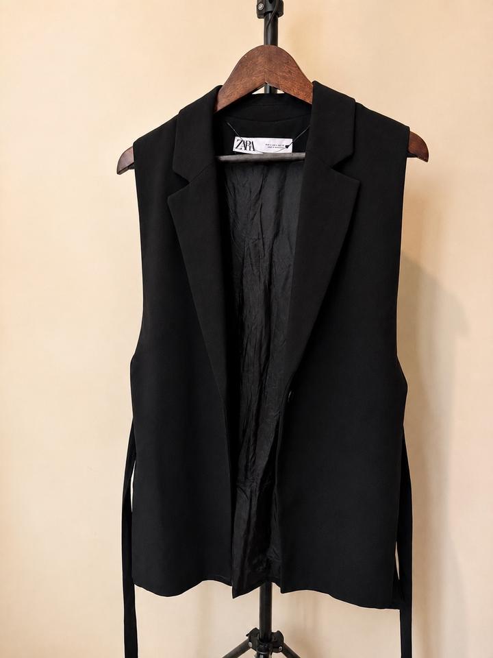 Жилет ZARA