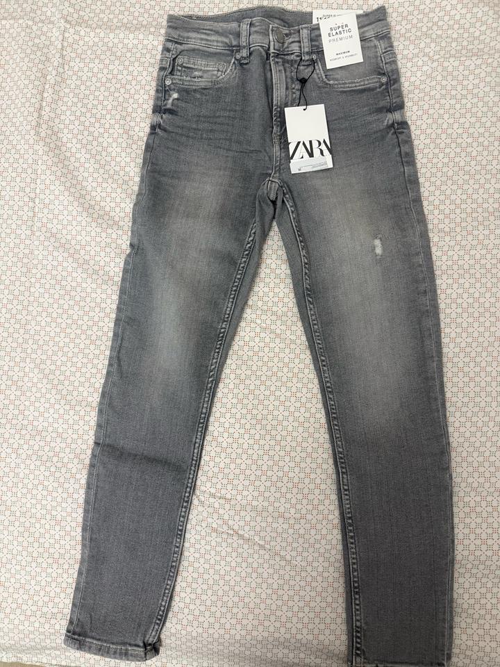 Джинсы ZARA