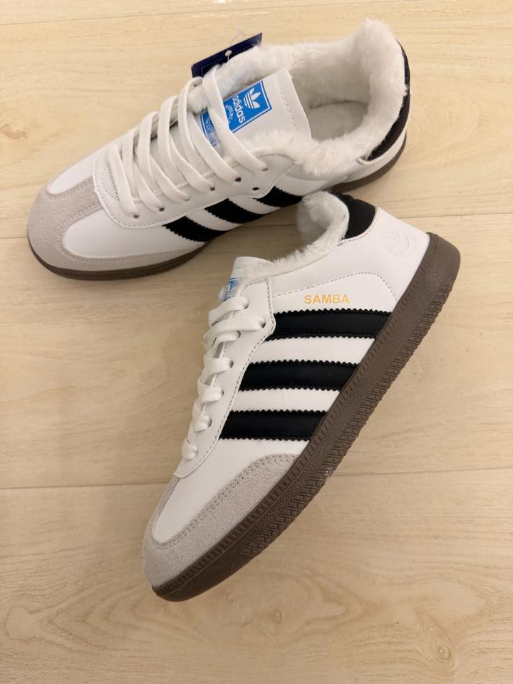 Кроссовки adidas Samba