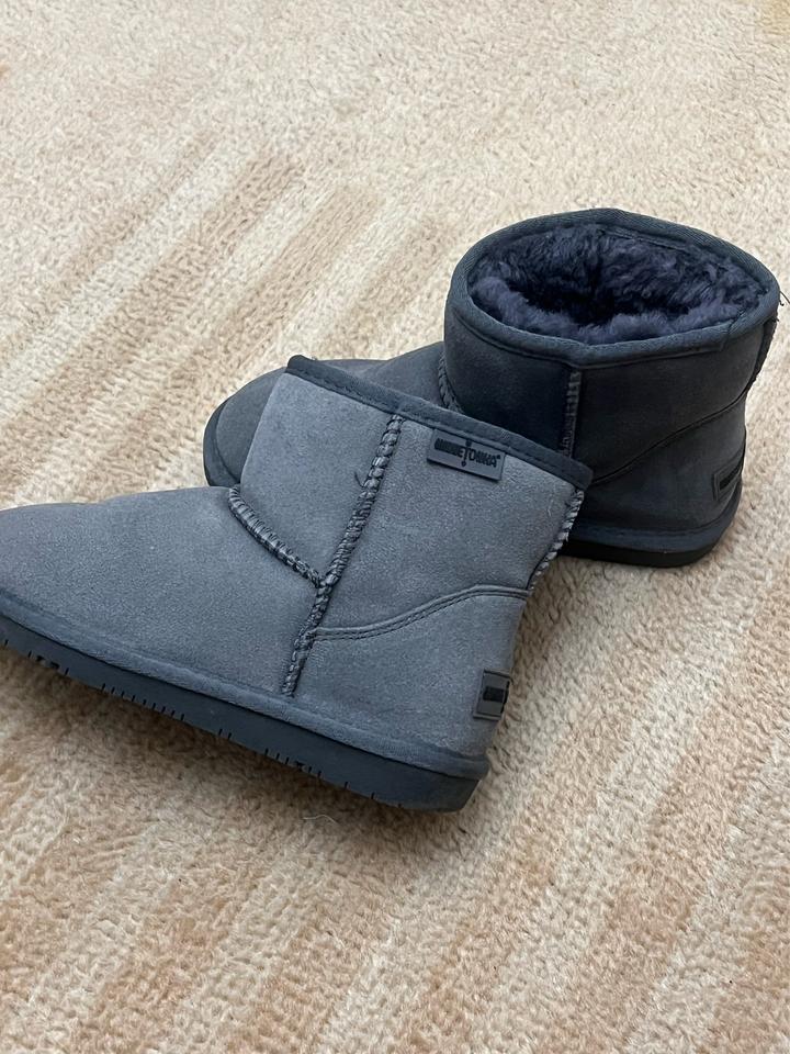 Угги от бренда MinneTonka