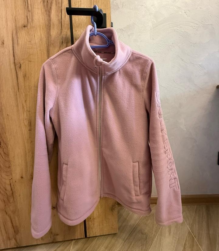 DKNY