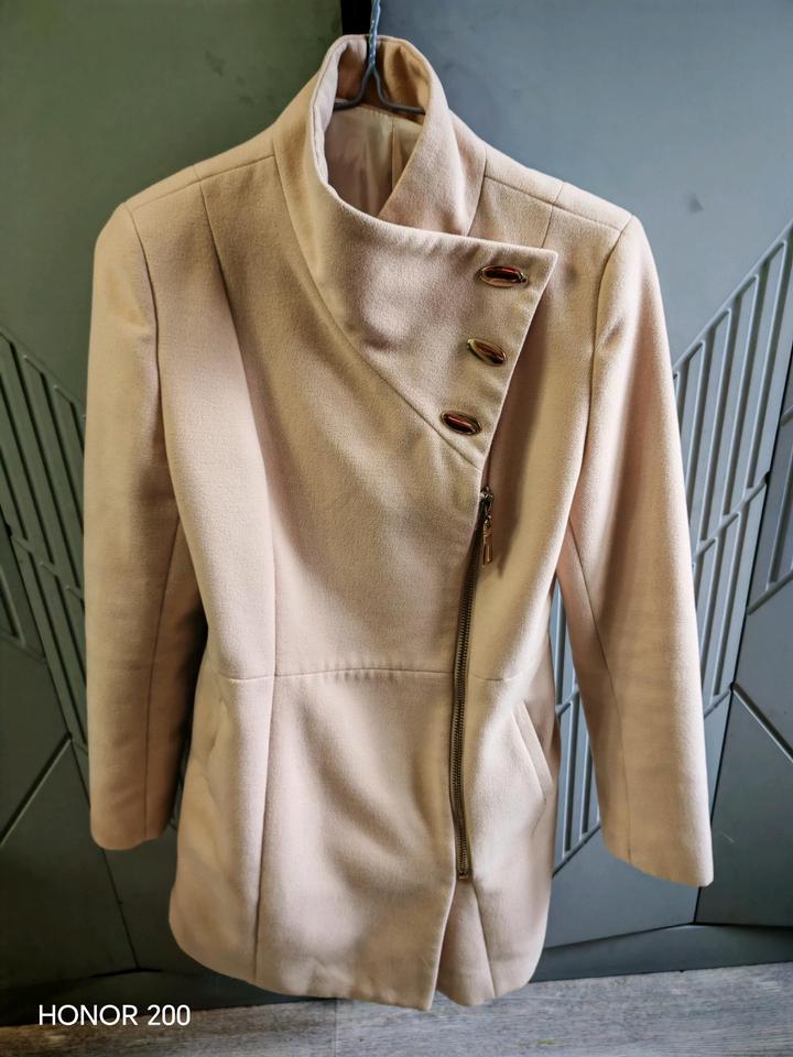 romafashion Продам женские осеннее пальто