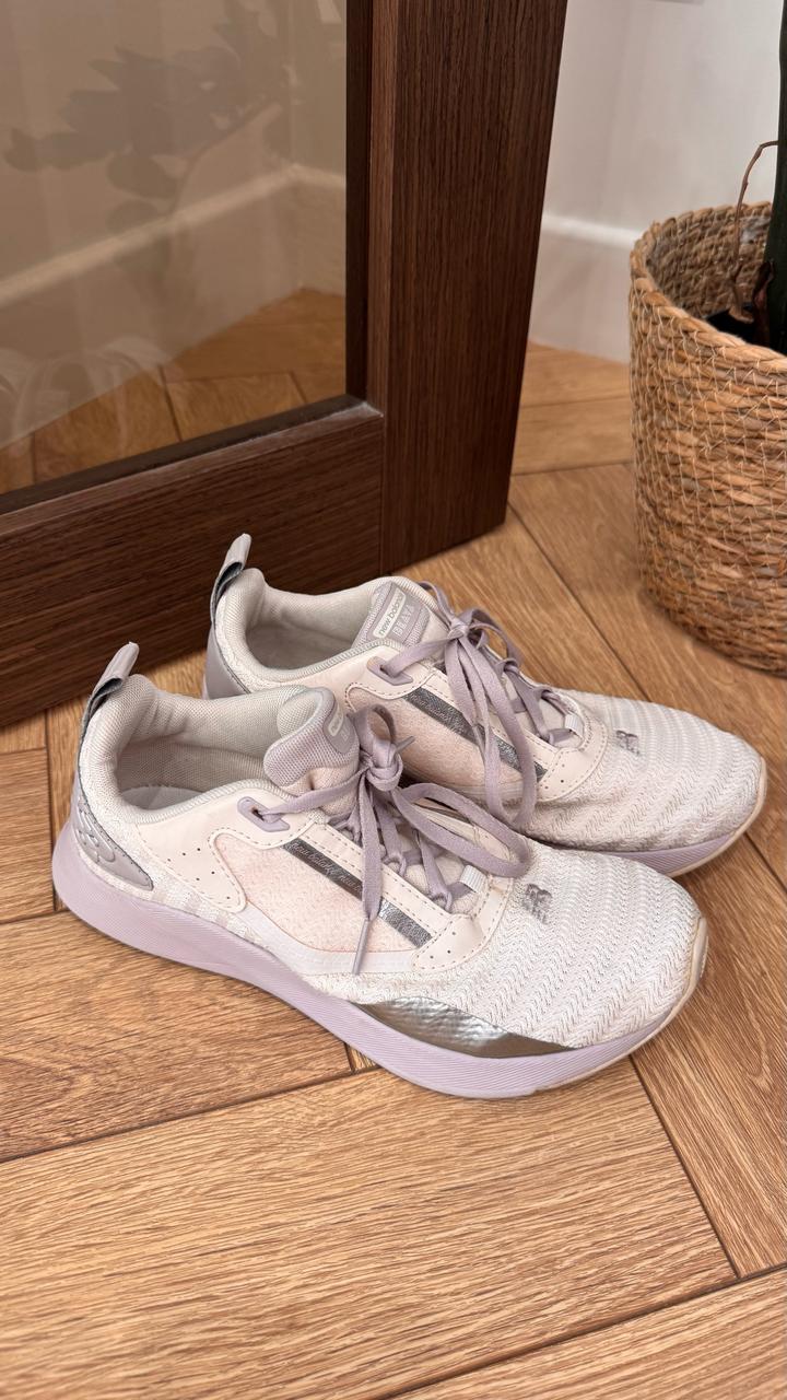 Женские кроссовки New Balance DynaSoft