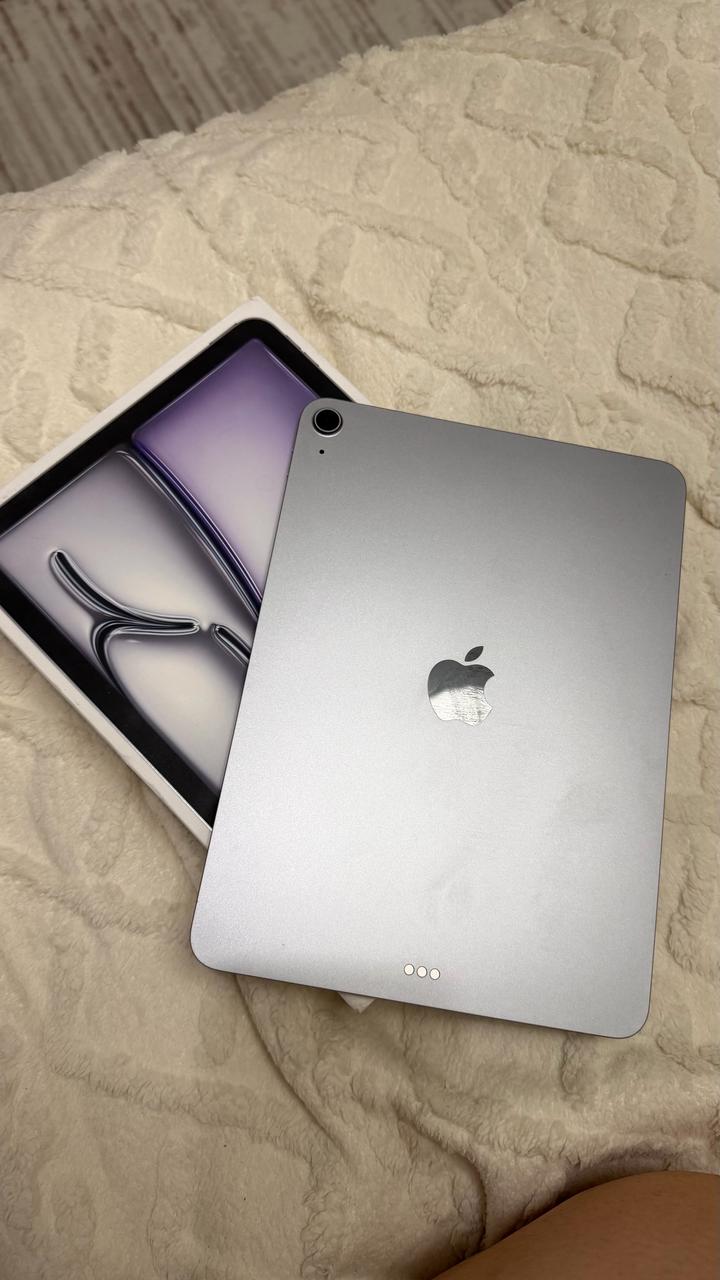 Apple Планшет IPad Air 11 2025 11 дюймов 8ГБ/128ГБ серый