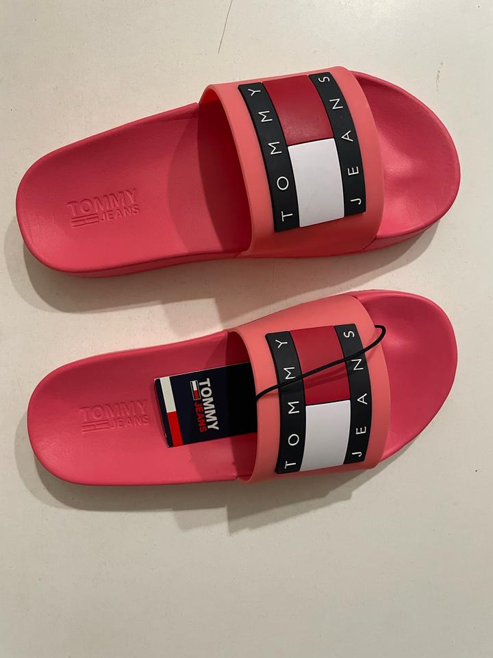 Tommy Hilfiger