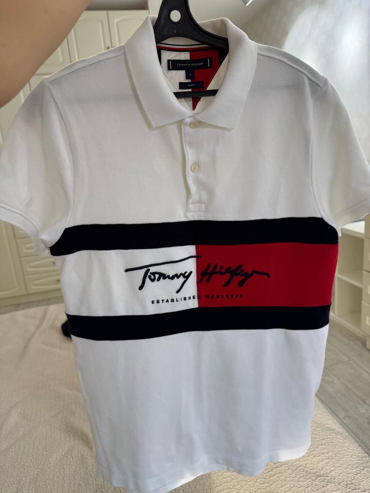 Tommy Hilfiger