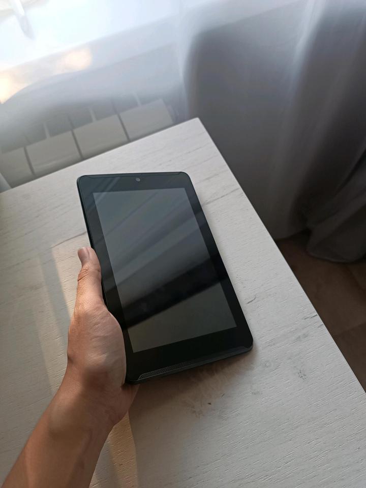 ASUS