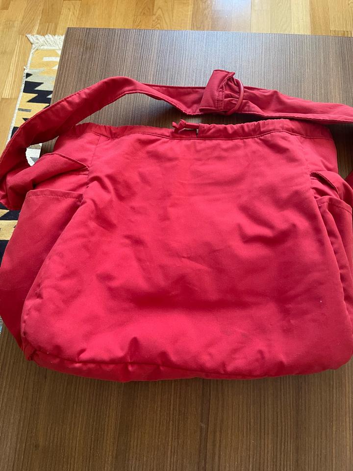 Красная тканевая сумка, UNIQLO