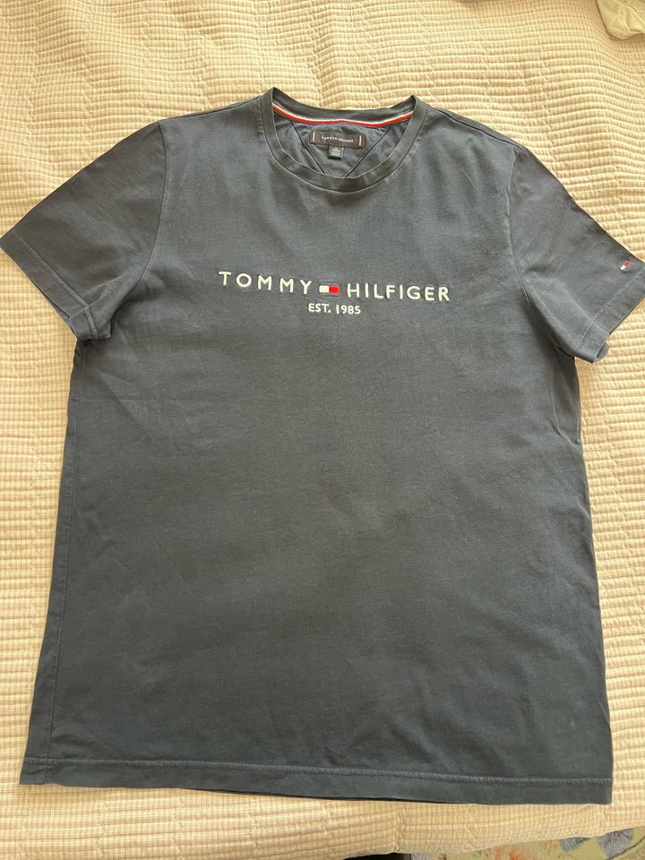 Tommy Hilfiger