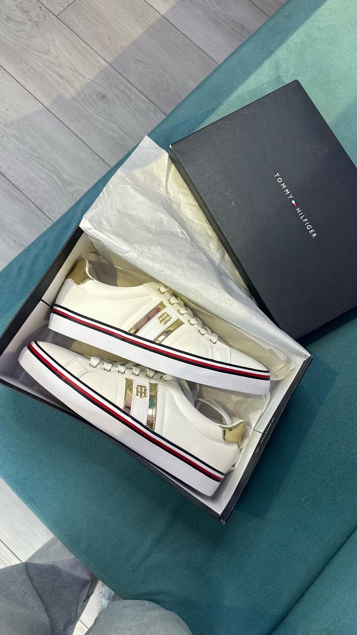 Tommy Hilfiger