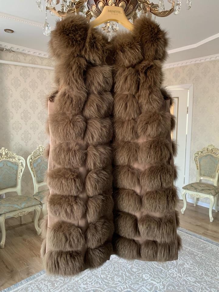 Меховой жилет