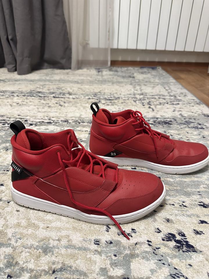 Nike