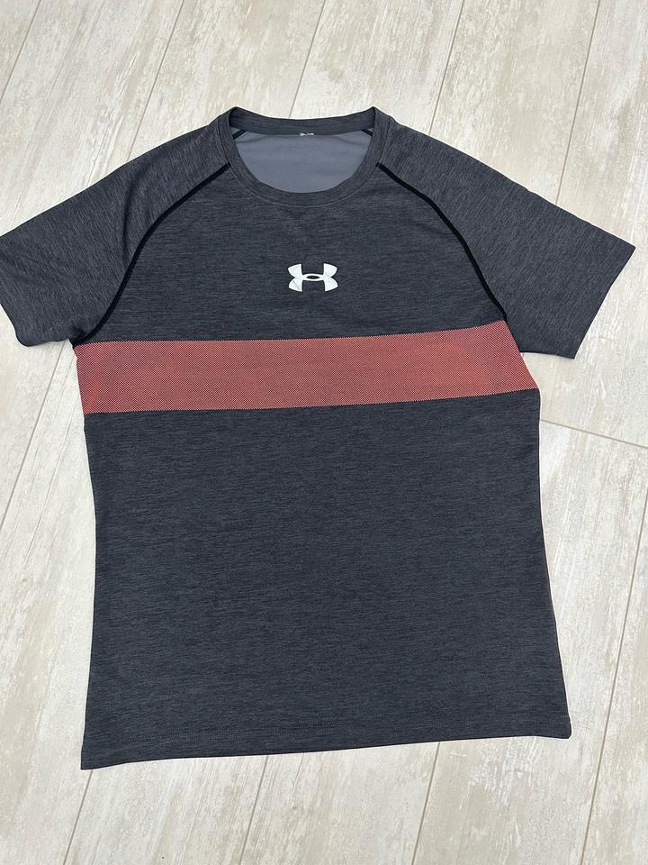 Футболка Under Armour