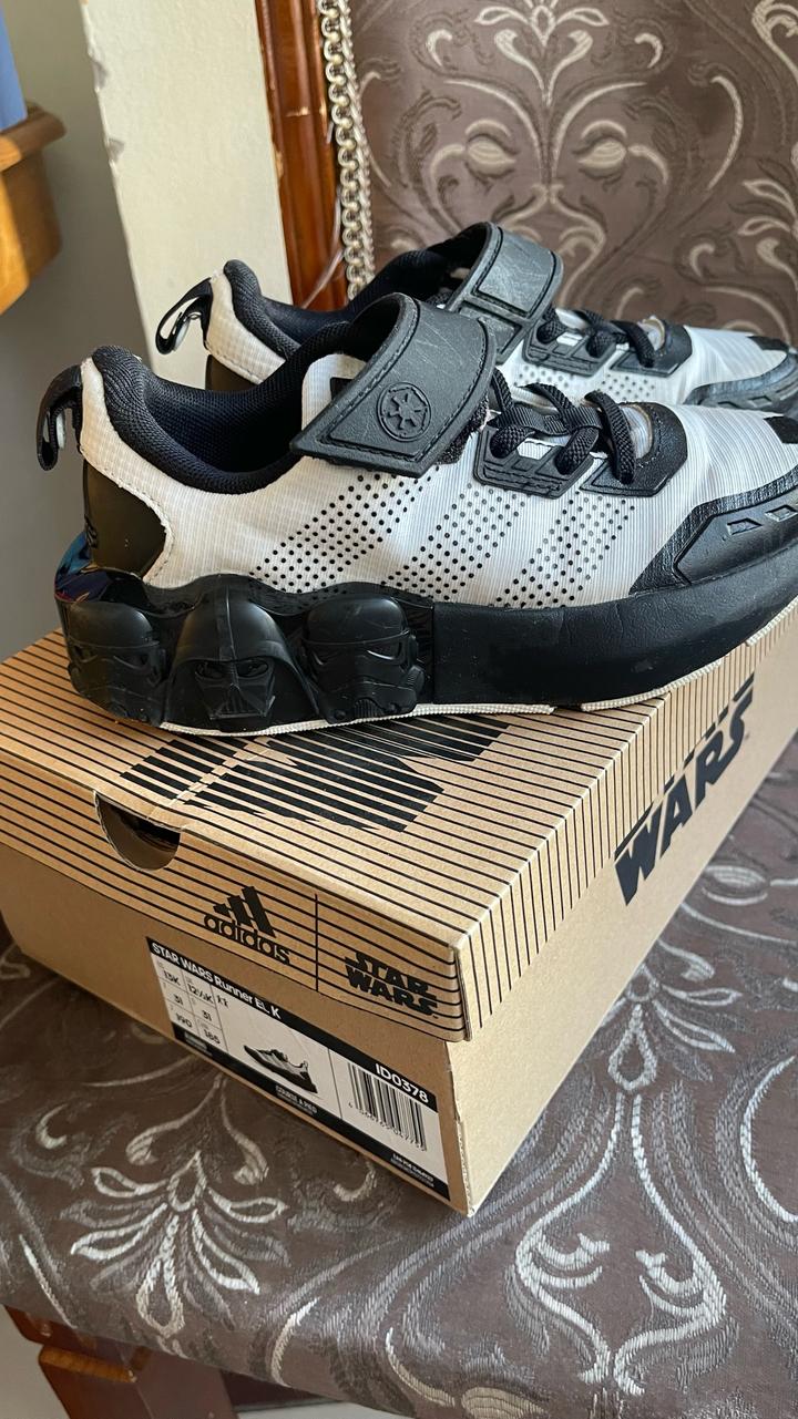 Кроссовки adidas Star Wars