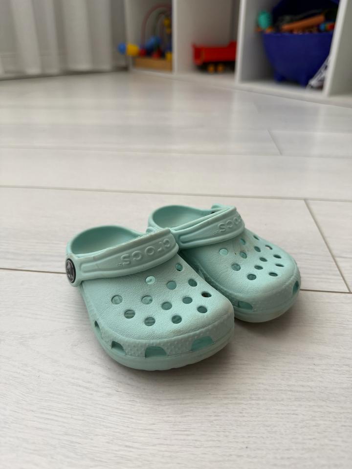 Crocs