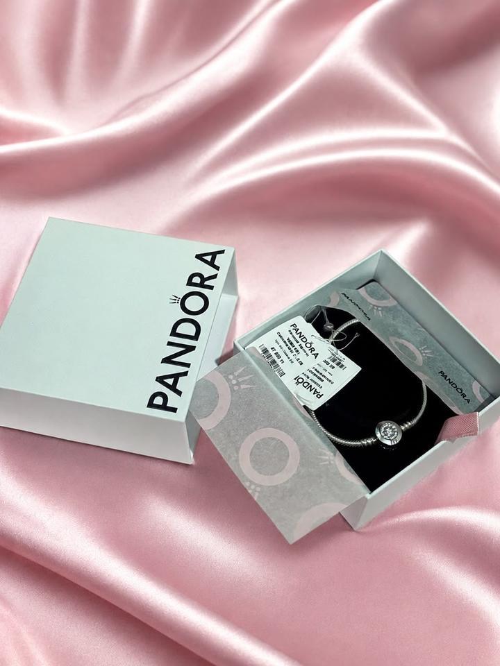 Браслет Pandora с шармом