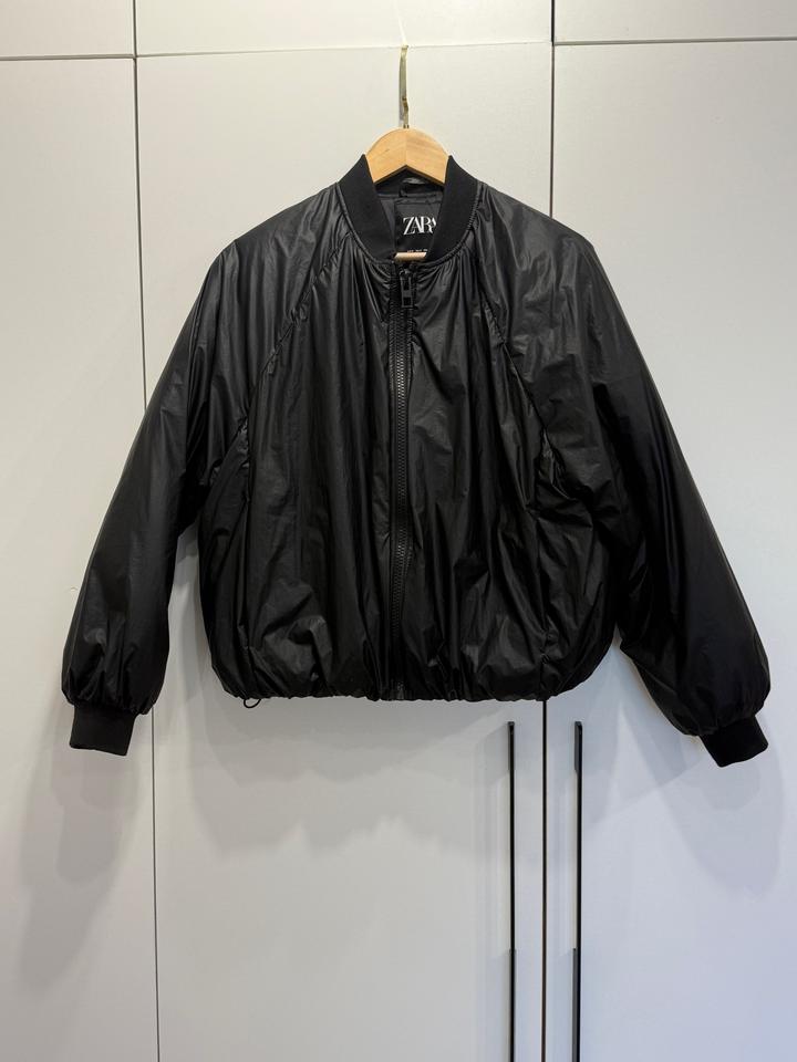 Бомбер ZARA