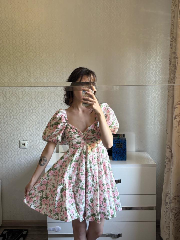 Платье с цветочным принтом