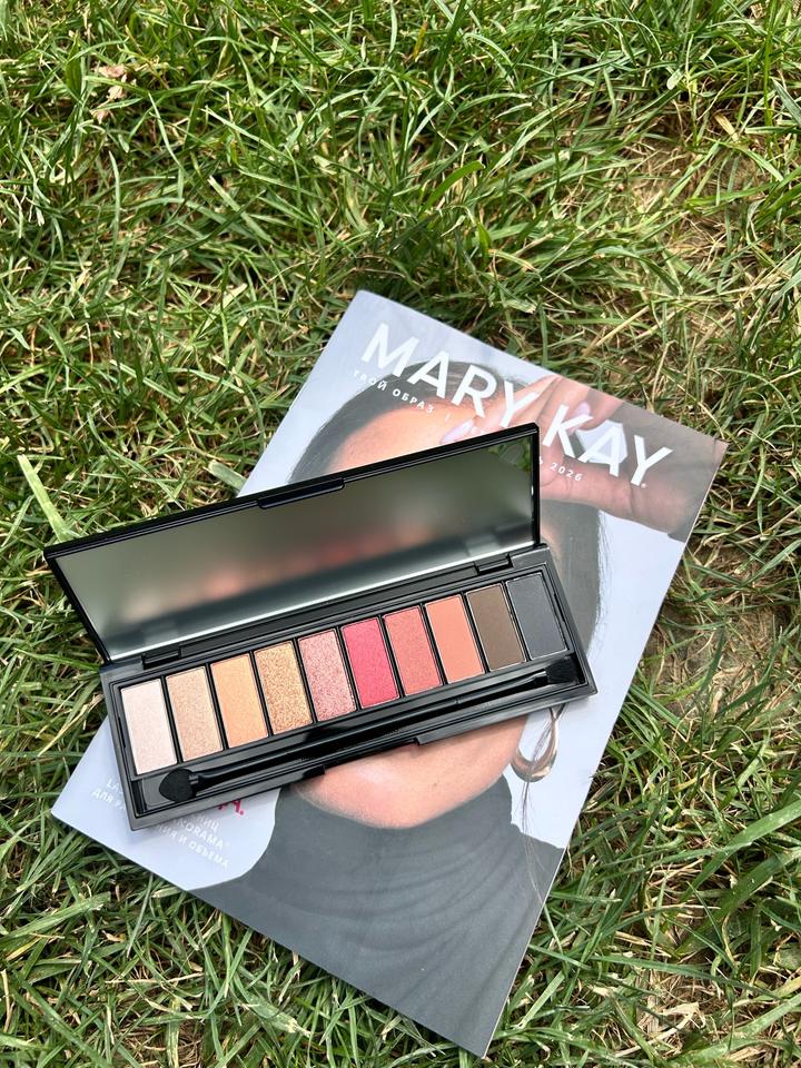 Палетка теней Mary Kay