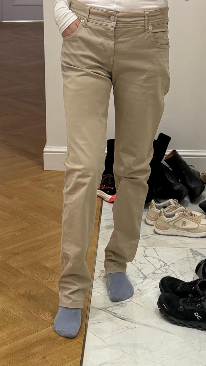 Armani Collezioni Брюки Armani