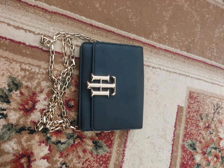 Tommy Hilfiger