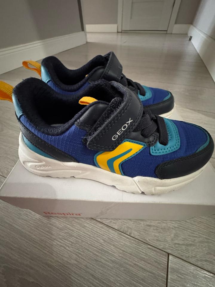 Кроссовки Geox