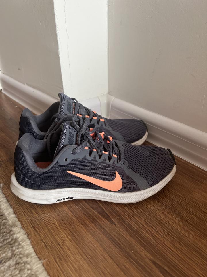 кроссовки Nike