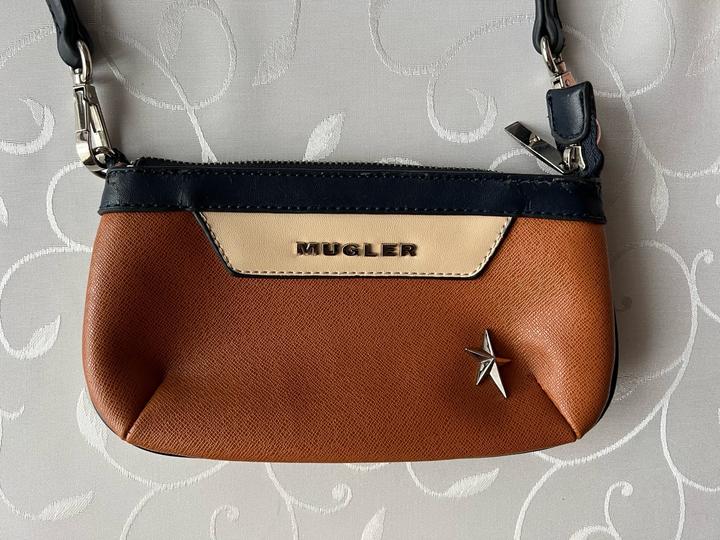 Mugler