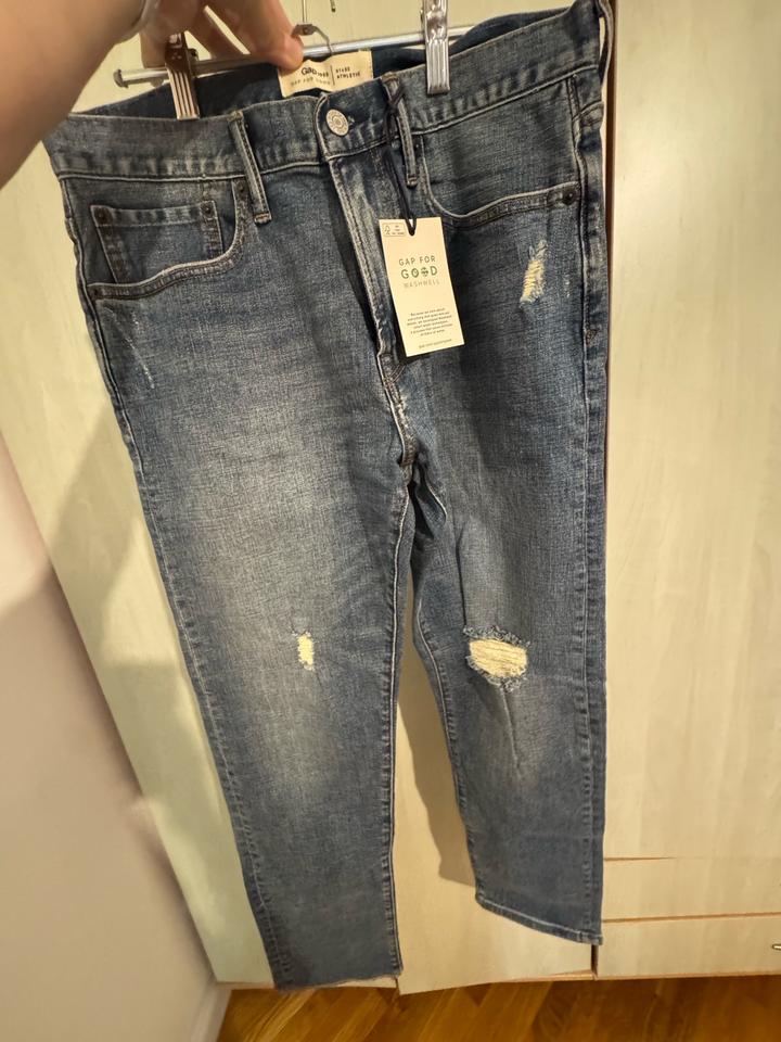 Джинсы Gap