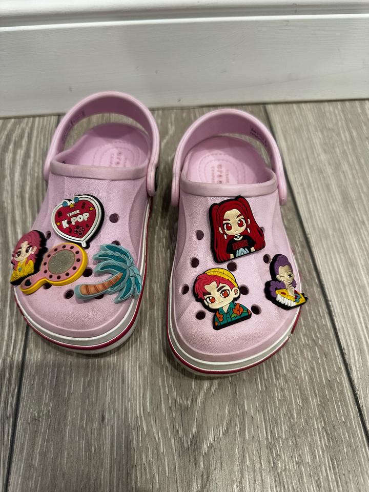 Crocs