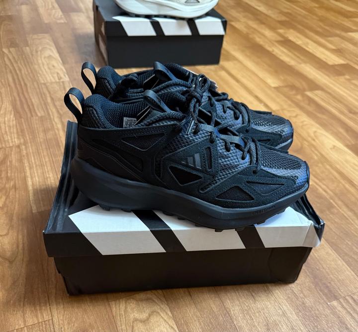 Новые Кроссовки adidas оригинал